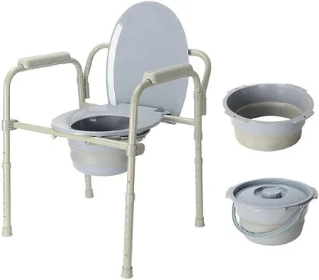 Commode chair with bucket