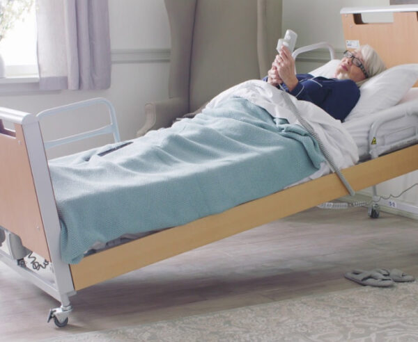 Invacare ETUDE Automatic Bed Package - Image 2